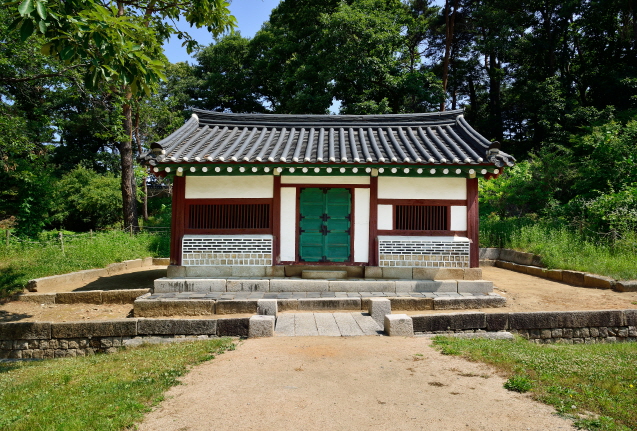 대한제국 1대 고종 홍릉의 수라간 정면